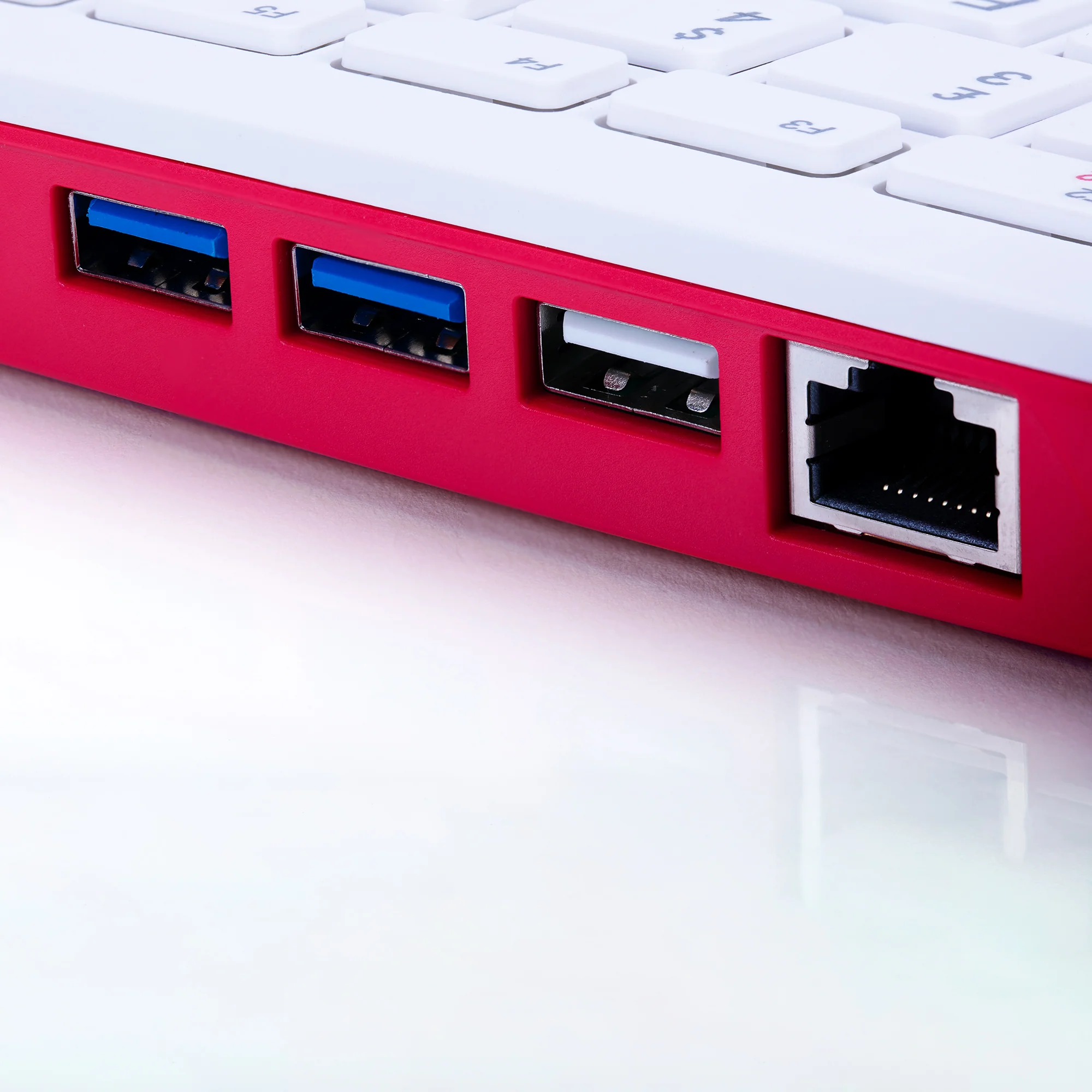 Raspberry Pi 400 Personal Computer Kit - Image 5